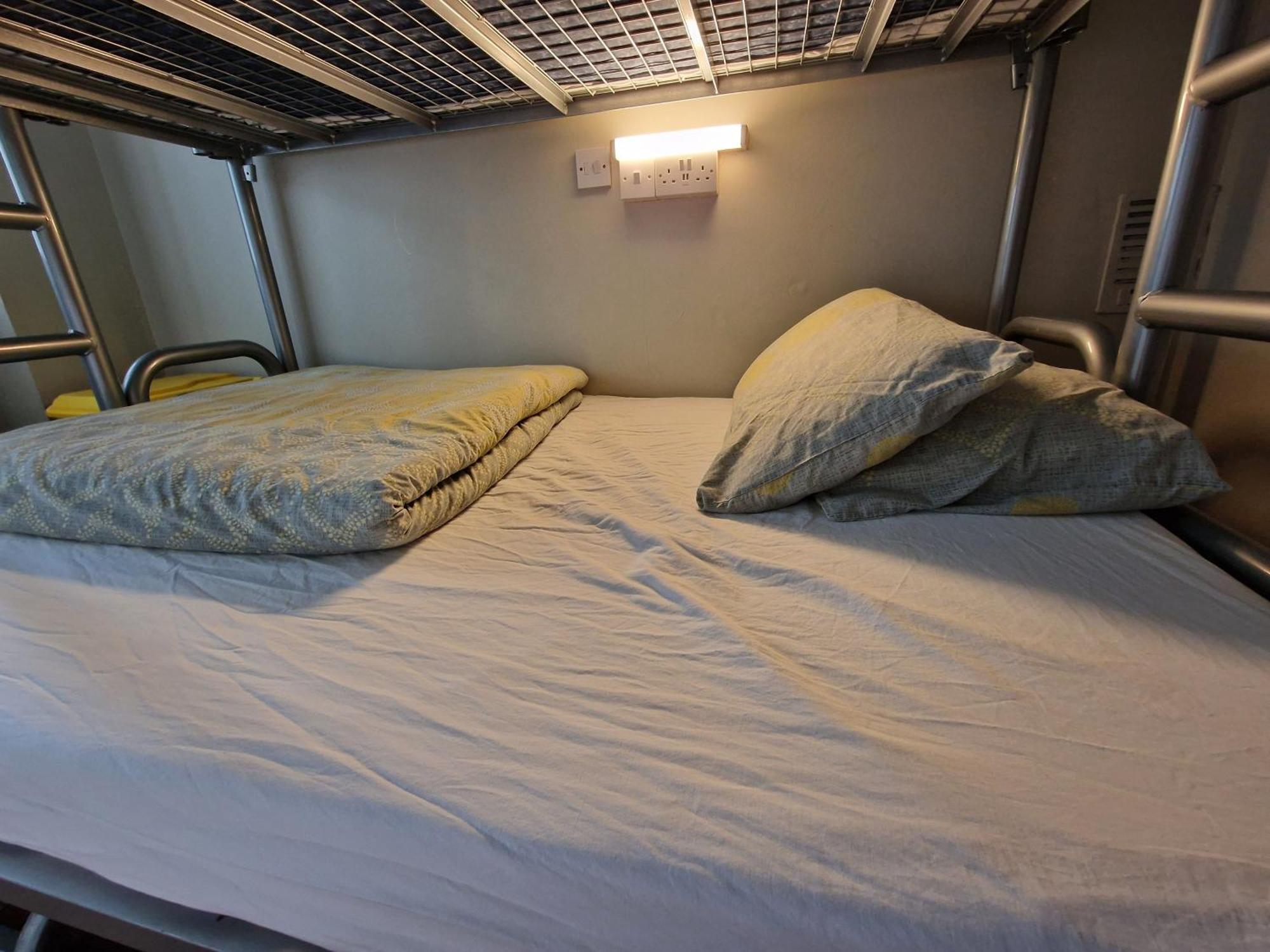 Bru Bar & Hostel Cork Dış mekan fotoğraf